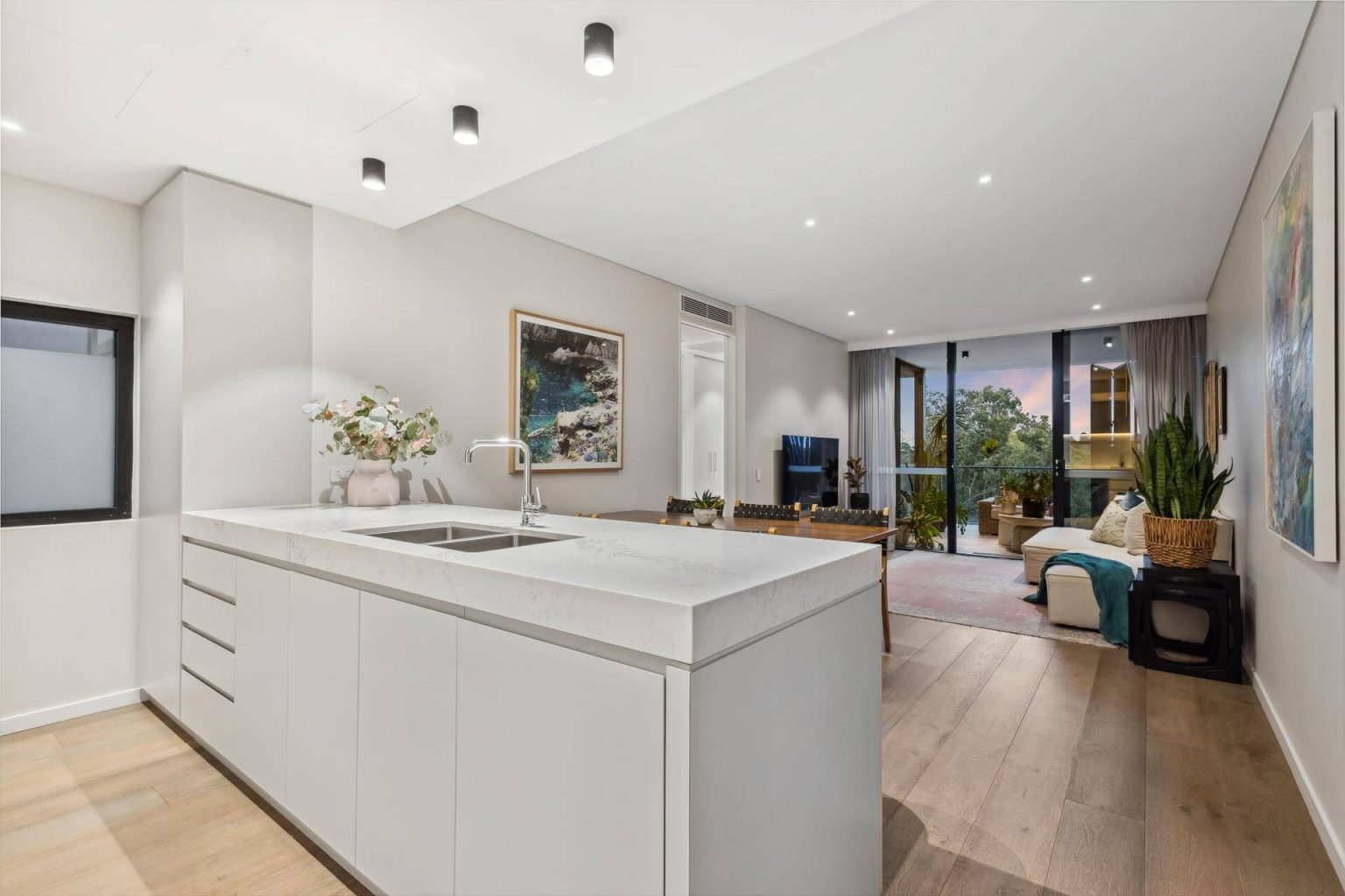 WEB 205 5 Davies Road Claremont 11